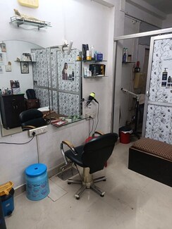 1 Rk+ Prayer Room,Servant Room,Study Room,Extra Room,Basement,Store Room Apartment For Rent in Akanksha CHS Prabhadevi