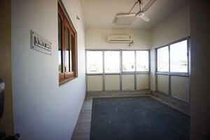 Room in  Showroom at Jivraj Park – for Sale