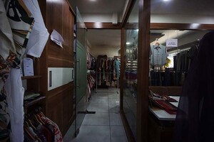 Gym in  Showroom at Jivraj Park – for Sale