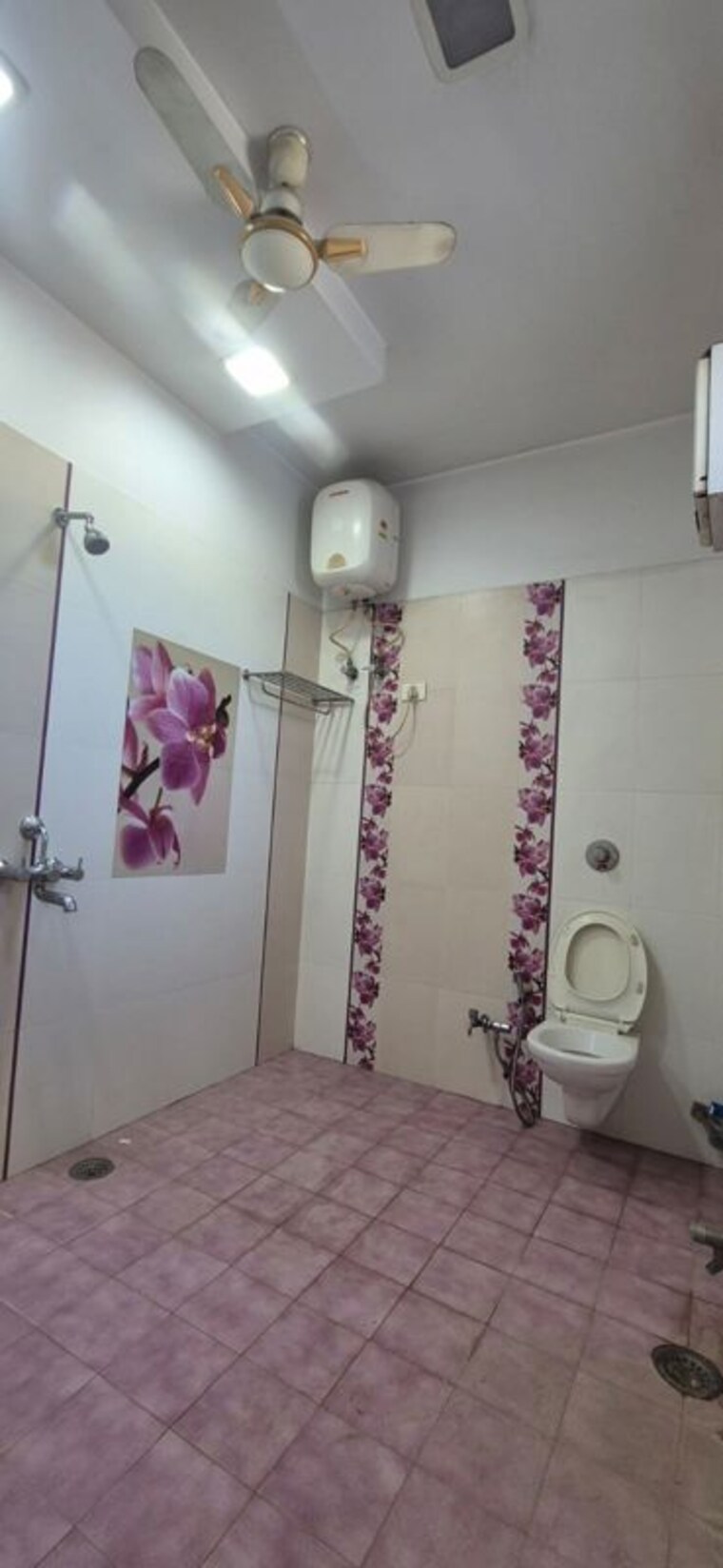 Bathroom, viraj khand 3 Bedroom 2152 Sq.Ft. Independent House In Viraj Khand Lucknow 10587265