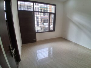 Room in 3 BHK Apartment at Pir Machalla – for Sale