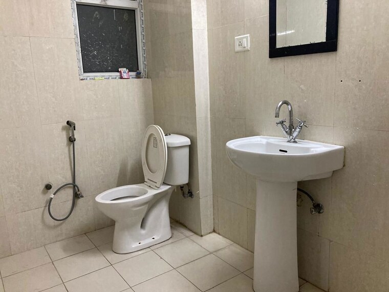 Bathroom, rwa-apartments-sector-53 1 RK 500 Sq.Ft. Builder Floor In Sector 53 Noida 10587279