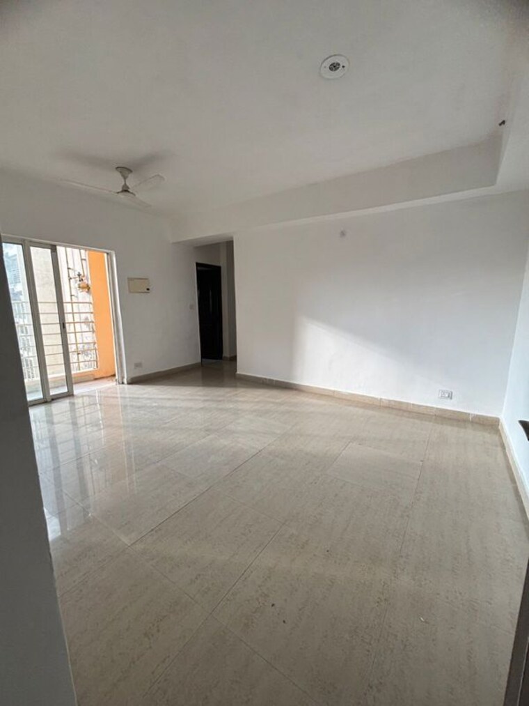 Room, paras-tierea 2.5 Bedroom 1070 Sq.Ft. Apartment In Sector 137 Noida 10257011