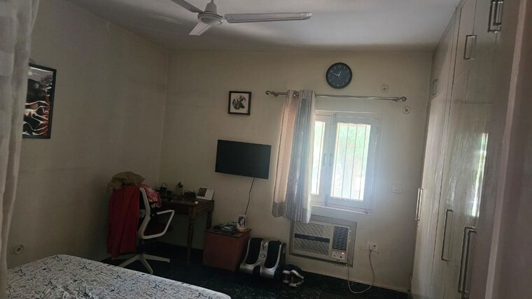 Living Room, rwa-apartments-sector-53 1 Bedroom 750 Sq.Ft. Builder Floor In Sector 53 Noida 10587313