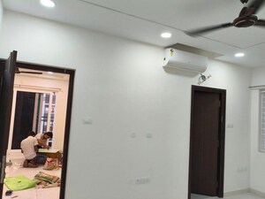 Room in 2 BHK Apartment at Aparna Sarovar Zicon, Nallagandla – for Rent