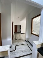 2.5 BHK + Prayer Room,Servant Room 300 Sq.Mt. Villa in Sector 46