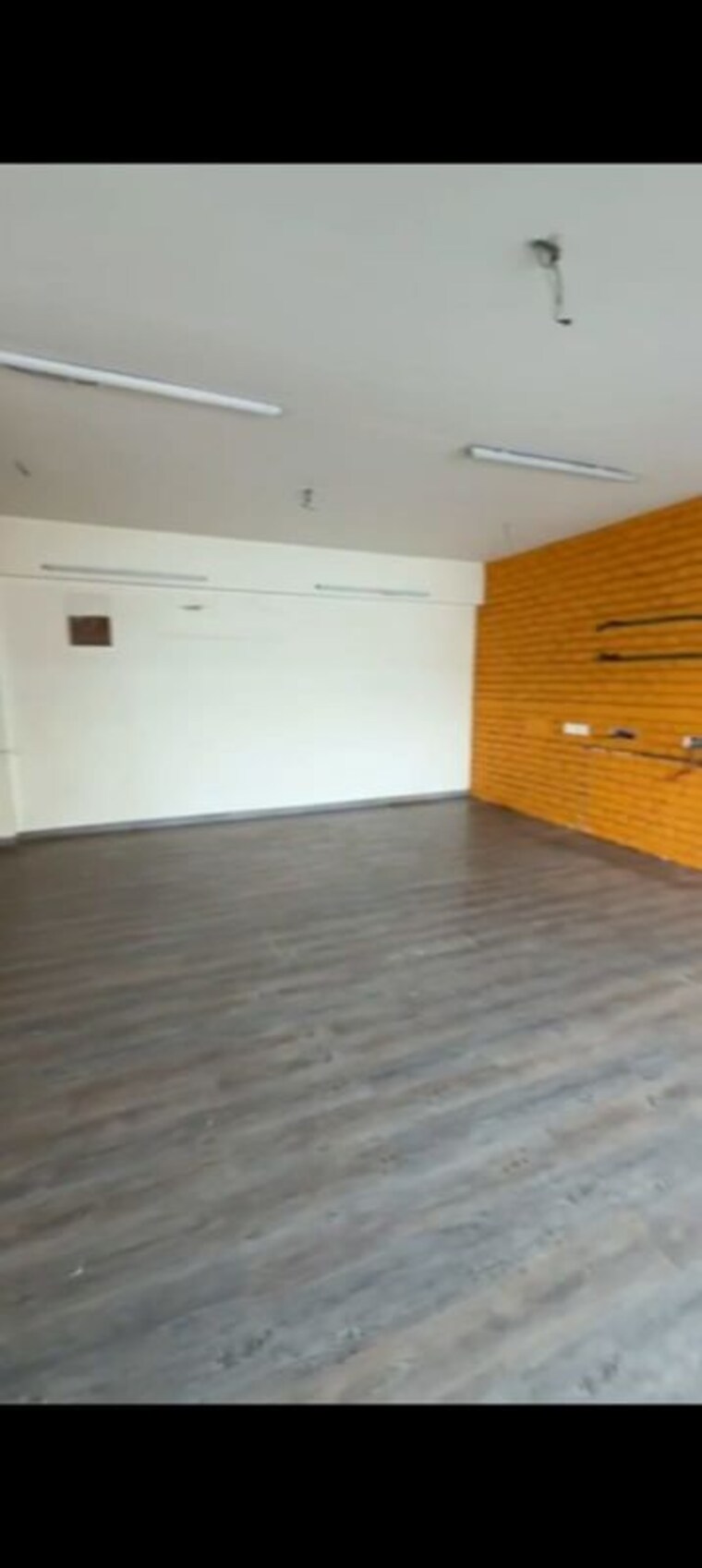 Room, kingston-apartment-vile-parle Commercial Office Space 844 Sq.Ft. In Vile Parle East Mumbai 10587351