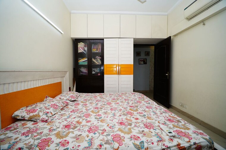 Bedroom, amrapali-sapphire 3 Bedroom 1640 Sq.Ft. Apartment In Sector 45 Noida 10587026