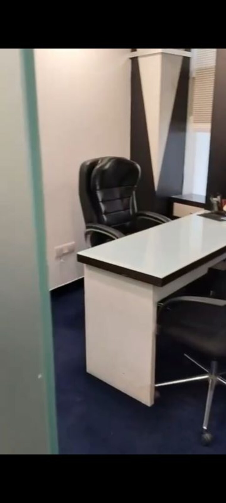Team Area, netaji subhash place Commercial Office Space 1000 Sq.Ft. In Netaji Subhash Place Delhi 10587400