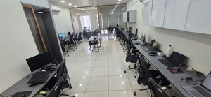  Office Space For Rent in Aaron Spectra, Bodakdev