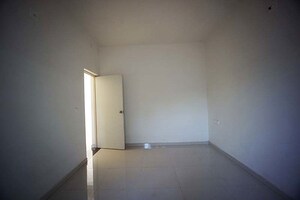 Room in 4 BHK Independent House at Hathijan – for Sale