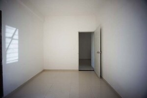 Room in 4 BHK Independent House at Hathijan – for Sale