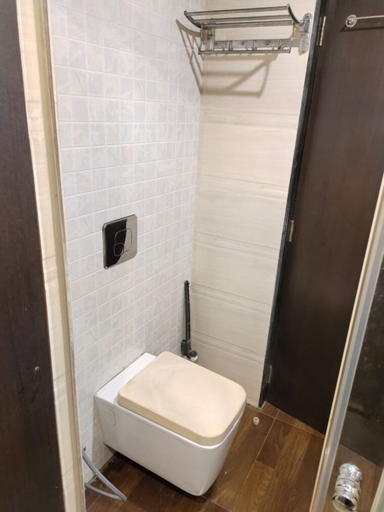 Bathroom, dolphin-platinum 2 Bedroom 1060 Sq.Ft. Apartment In Kamothe Sector 35 Navi Mumbai 10587426