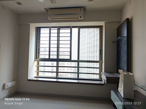 Bedroom in 3 BHK Apartment at Oberoi Springs, Andheri West – for Rent