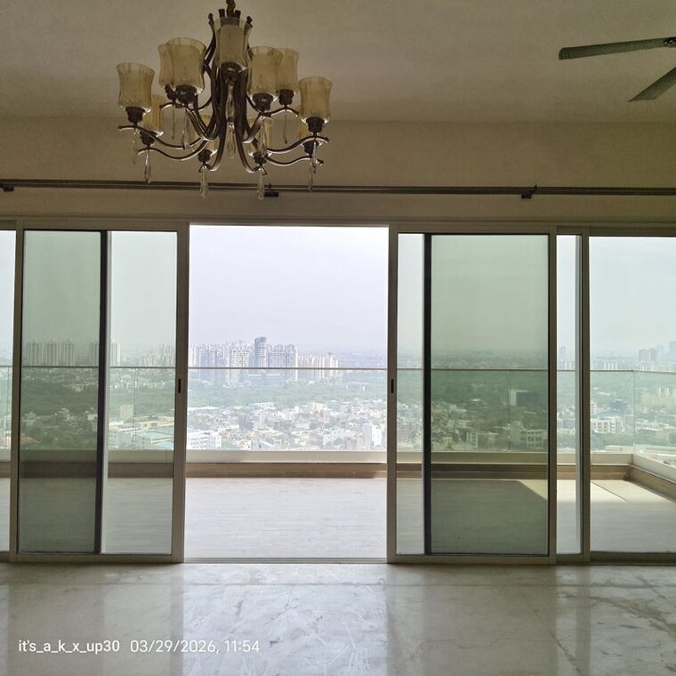Room, kalpataru-vista 3.5 Bedroom 3000 Sq.Ft. Apartment In Sector 128 Noida 10587451