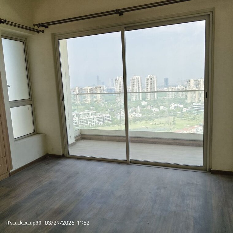 Room, kalpataru-vista 3.5 Bedroom 3000 Sq.Ft. Apartment In Sector 128 Noida 10587451