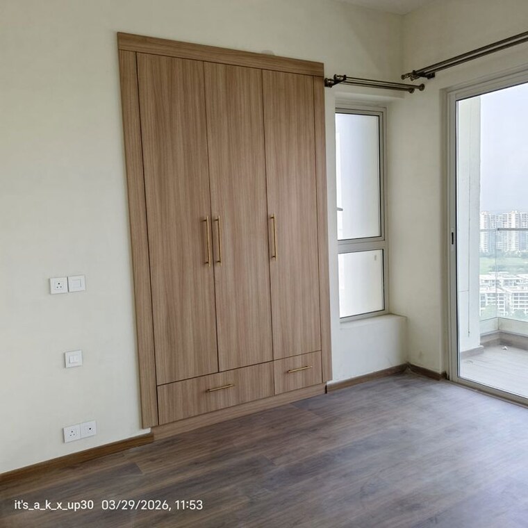 Room, kalpataru-vista 3.5 Bedroom 3000 Sq.Ft. Apartment In Sector 128 Noida 10587451