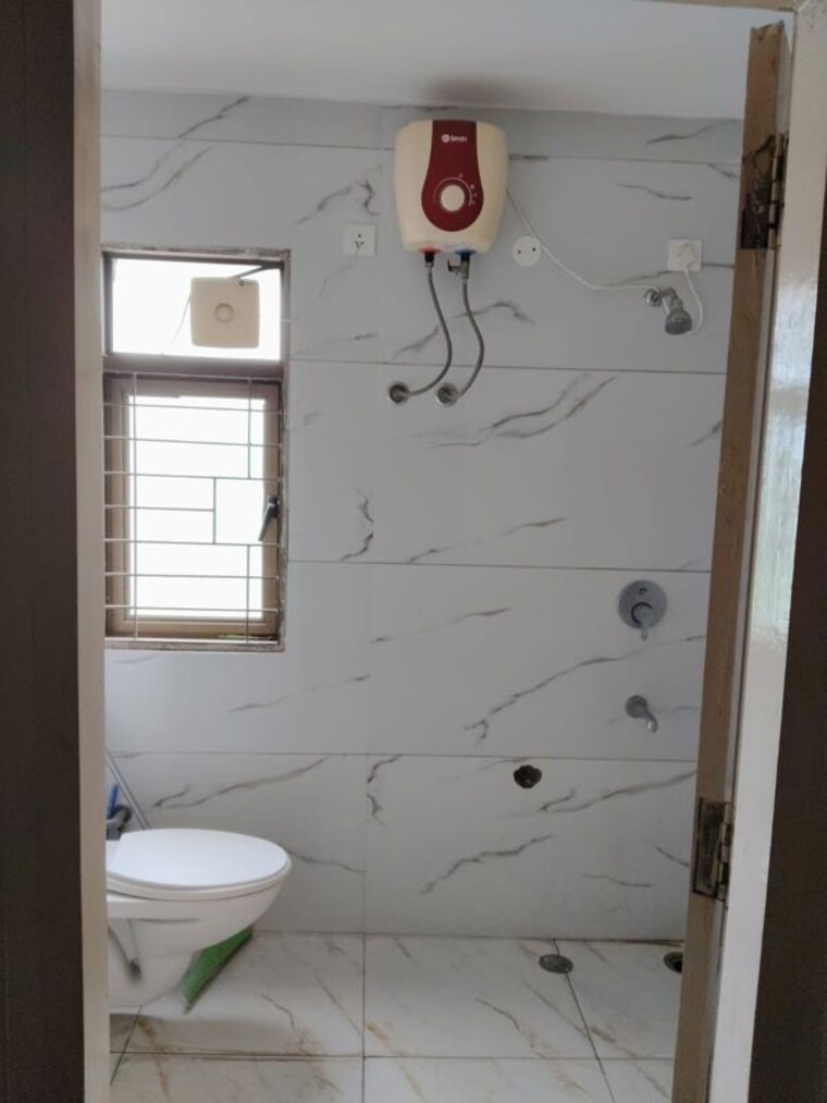 Bathroom, sector 85 3 Bedroom 2400 Sq.Ft. Apartment In Sector 85 Mohali 10587464