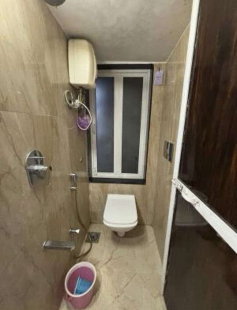 Bathroom, vastu-anand-apartment 2 Bedroom 900 Sq.Ft. Apartment In Kalwa Thane 10549618