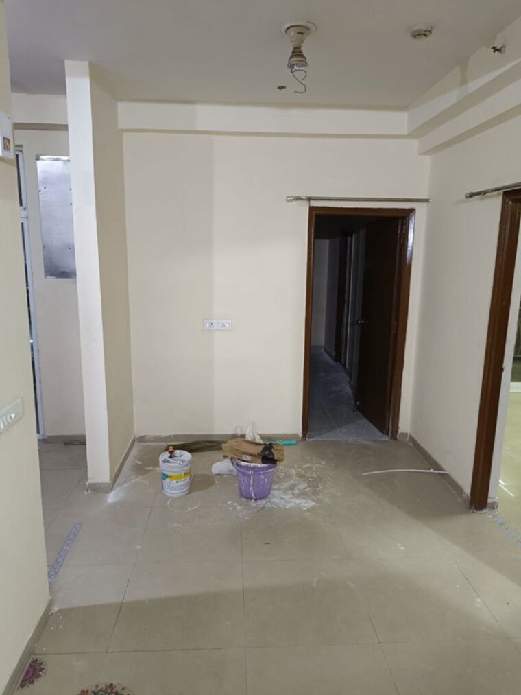 Room, amrapali-kingswood 3 Bedroom 1425 Sq.Ft. Apartment In Sector 4 Greater Noida Greater Noida 10587486