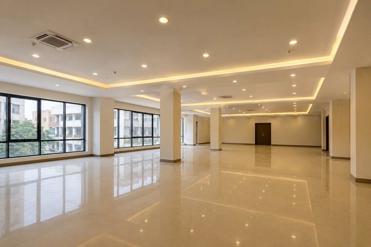 Room, vasundhara-pride Commercial Showroom 3000 Sq.Ft. In Vasundhara Sector 16 Ghaziabad 10587491