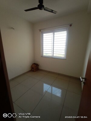 Room in 2 BHK Apartment at DSR RR Avenues, Yelahanka – for Rent