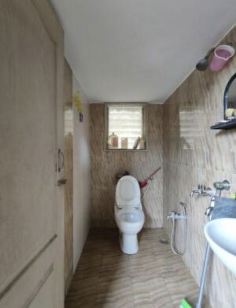 Bathroom, mayurs-nature-glory 2 Bedroom 1050 Sq.Ft. Apartment In Kalwa Thane 10587460