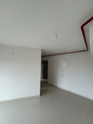 Room in 3 BHK Apartment at Sheth Avante, Kanjurmarg West – for Rent