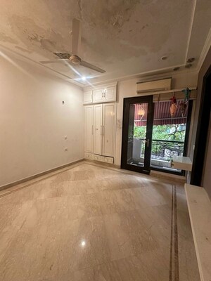 Room in 4 BHK Builder Floor at Greater Kailash I – for Sale