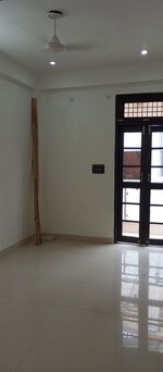 2500 Sq.Ft. Warehouse in Mahatma Ghandhi Marg