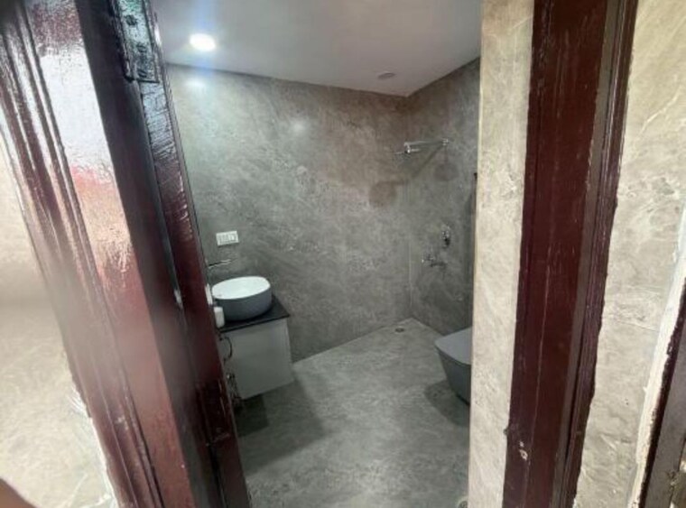 Bathroom, mahendru enclave 2 Bedroom 900 Sq.Ft. Builder Floor In Mahendru Enclave Delhi 10572207