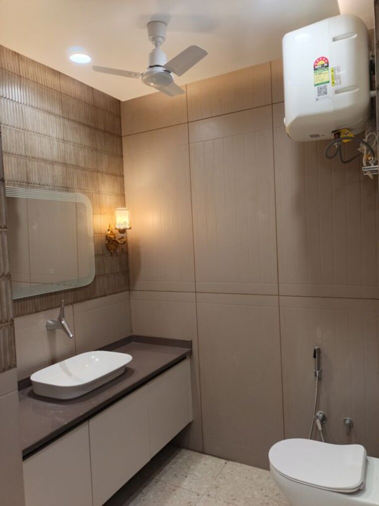Bathroom, sector 85 4 Bedroom 350 Sq.Ft. Builder Floor In Sector 85 Faridabad 10587565