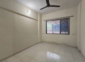Room in 2 BHK Apartment at Vastu Anand Apartment, Kalwa – for Rent
