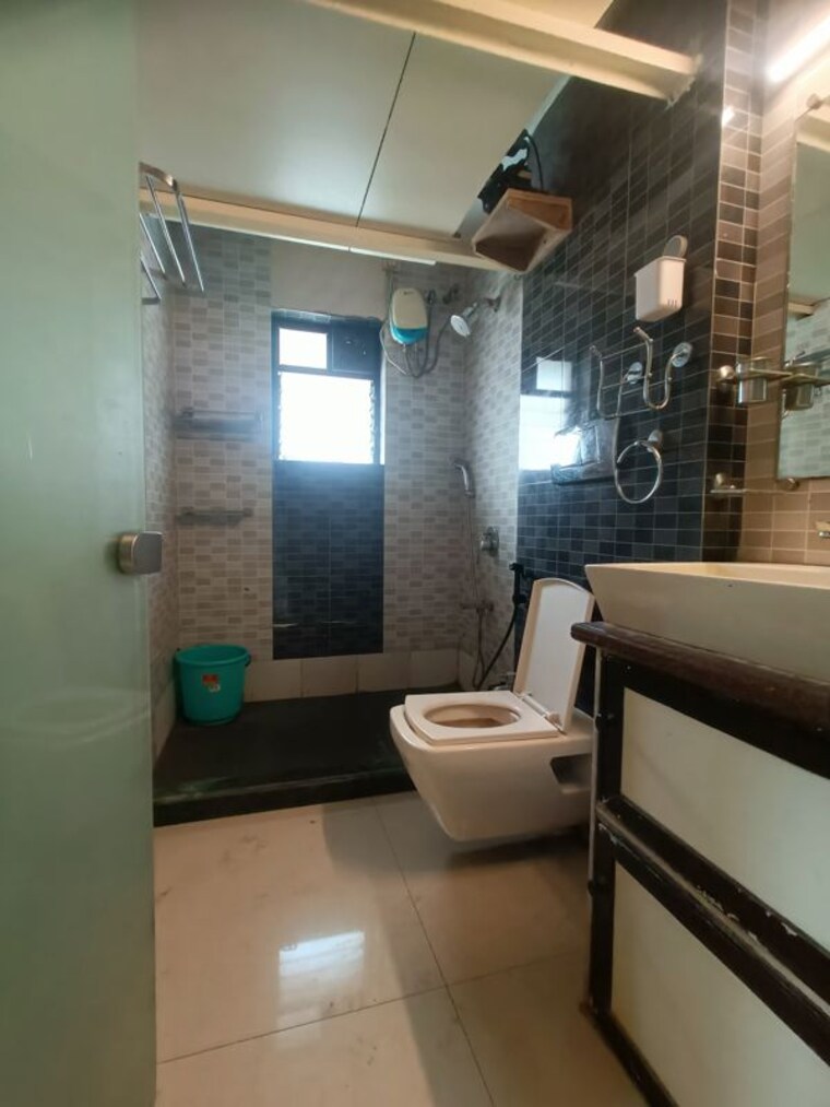 Washroom, summit-apartment 3 Bedroom 1278 Sq.Ft. Apartment In Goregaon East Mumbai 10587544