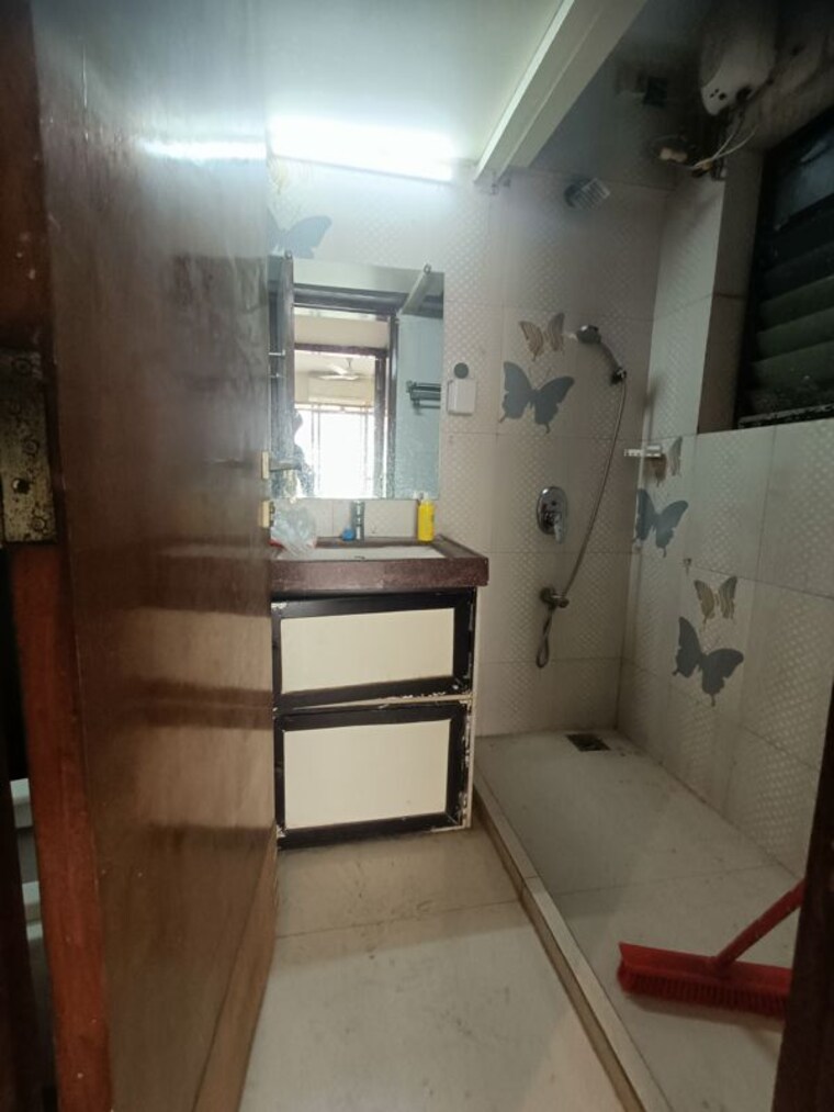 Bathroom, summit-apartment 3 Bedroom 1278 Sq.Ft. Apartment In Goregaon East Mumbai 10587544