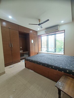 Bedroom in 3 BHK Apartment at Summit Apartment, Goregaon East – for Rent