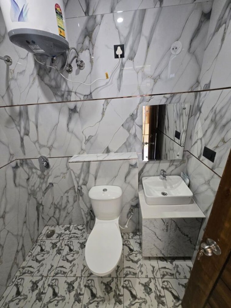 Bathroom, sahastradhara road 2 Bedroom 1150 Sq.Ft. Builder Floor In Sahastradhara Road Dehradun 10587590