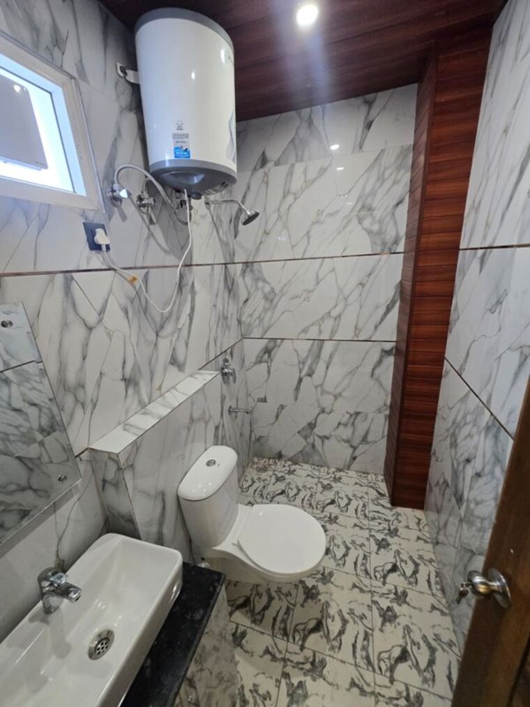 Bathroom, sahastradhara road 2 Bedroom 1150 Sq.Ft. Builder Floor In Sahastradhara Road Dehradun 10587590