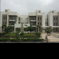 5 BHK + Servant Room,Store Room Villa For Sale in Sobha International City Phase 1