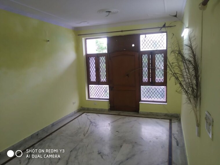 Room, ashoka-enclave-faridabad 2.5 Bedroom 280 Sq.Yd. Builder Floor In Sector 34 Faridabad 10587456