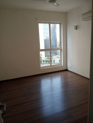 Room in 3.5 BHK Apartment at M3M Merlin, Sector 67 – for Rent