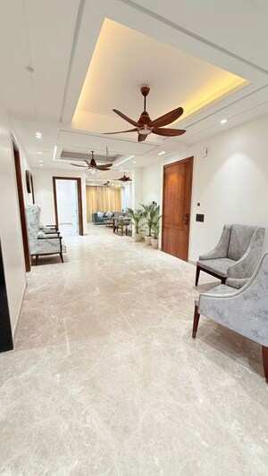 Team Area in 4 BHK Builder Floor at Ireo City IF, Sector 60 – for Sale