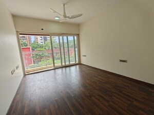 Room in 2 BHK Apartment at RNA Continental, Chembur – for Rent