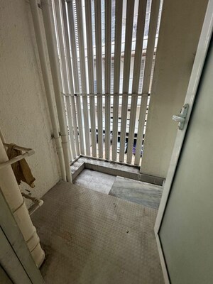 Building Lobby in 2 BHK Apartment at Chembur – for Rent