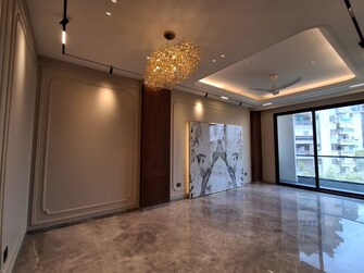 4 BHK + Servant Room Builder Floor For Sale in Unitech Greenwood City Apartment in Sector 45, Gurgaon