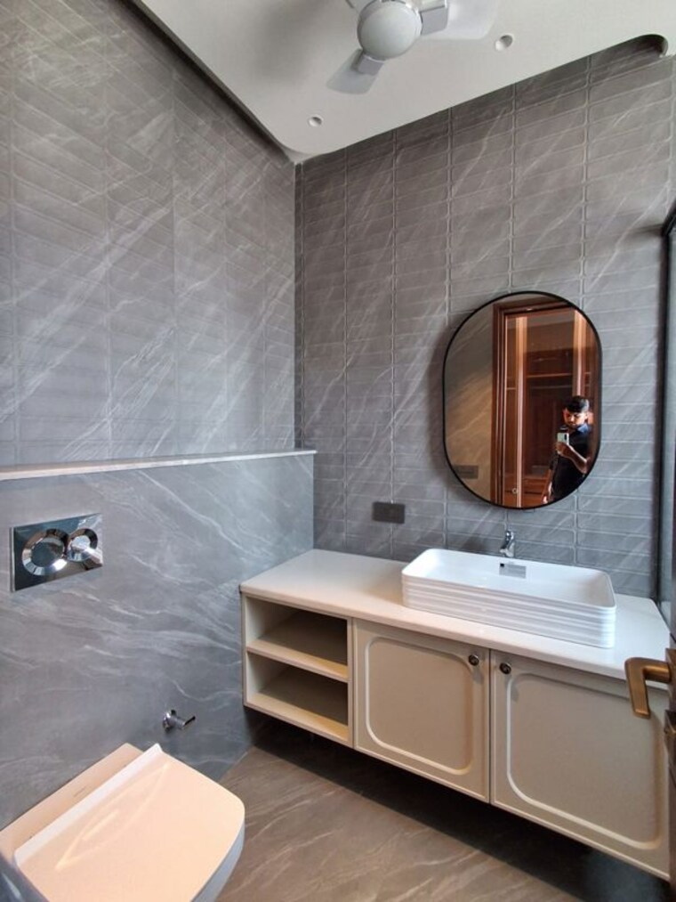 Bathroom, unitech-greenwood-city-apartment 4 Bedroom 2475 Sq.Ft. Builder Floor In Sector 45 Gurgaon 10587667