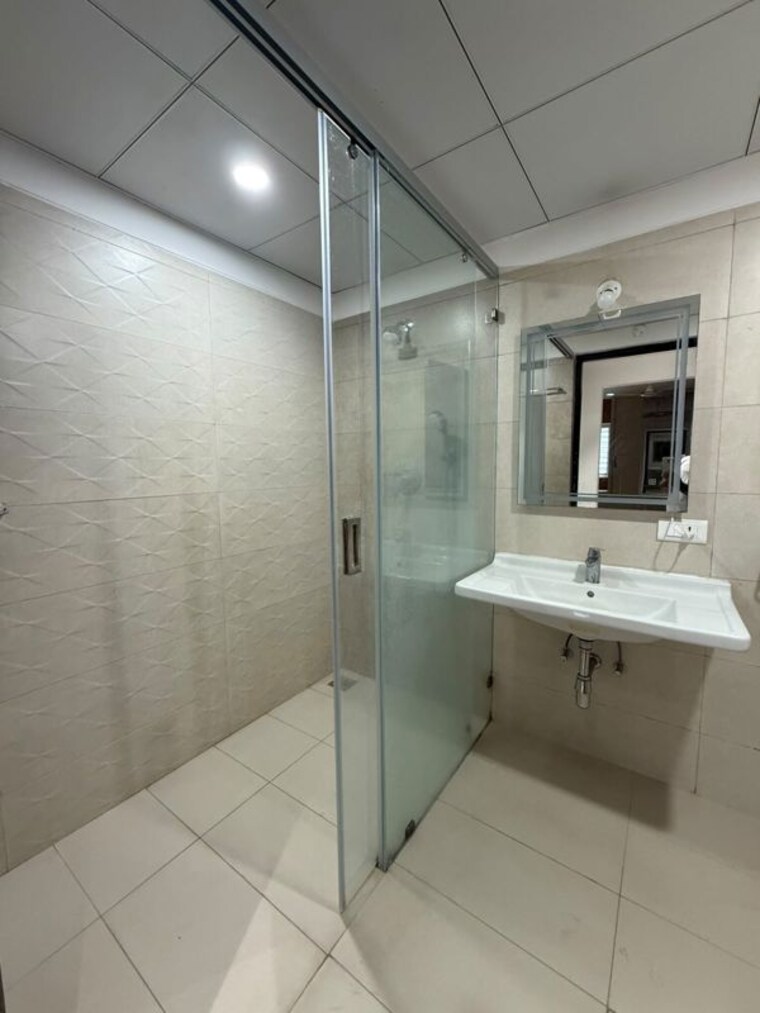 Bathroom, rajapushpa-eterna  2680 Sq.Ft. Apartment In Nanakramguda Hyderabad 10587670