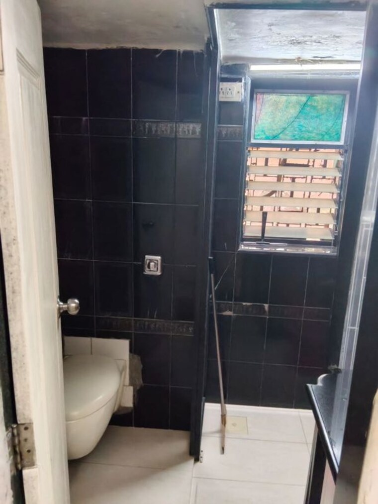 Bathroom, andheri east 2 Bedroom 700 Sq.Ft. Apartment In Andheri East Mumbai 10584327