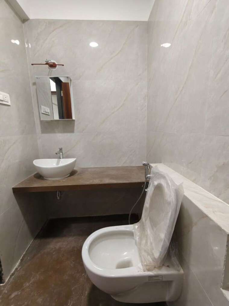 Bathroom, sabari-mira 2.5 Bedroom 1455 Sq.Ft. Apartment In Chembur Mumbai 10587681