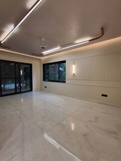 4 BHK + Servant Room Builder Floor For Sale in Sector 56